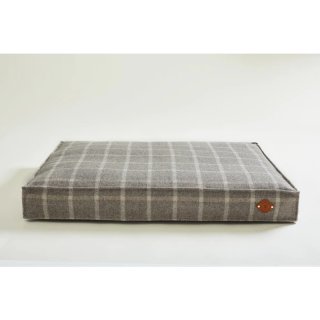 Helen Wells Hundebett Tweed Pebble Grau