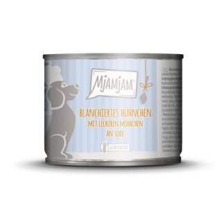 Mjamjam Hunde Nassfutter blanchiertes Hühnchen mit leckeren Möhrchen an Soße