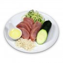 Mjamjam Hunde Nassfutter gute Pute an gekochtem Reis mit ged&auml;mpfter Zucchini
